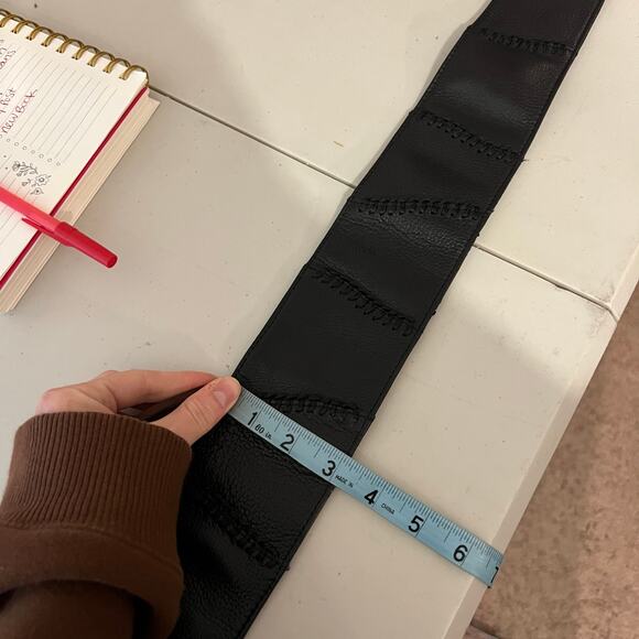 Chi Designed by Carlos Falchi Black Genuine Leather Snake Skin Belt Free Size - Picture 9 of 14